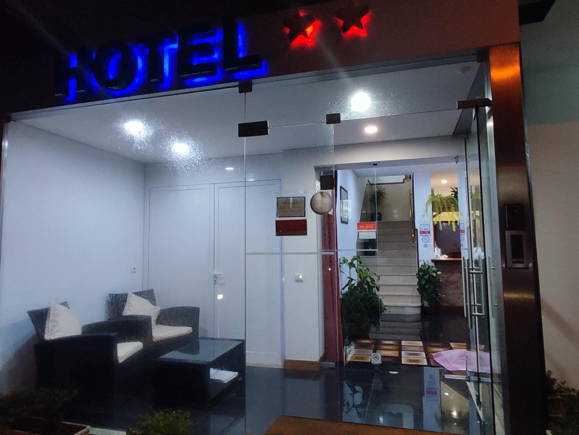 Hotel Mira Rio Еспосенде Екстериор снимка