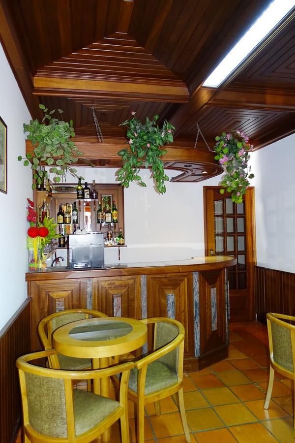 Hotel Mira Rio Еспосенде Екстериор снимка