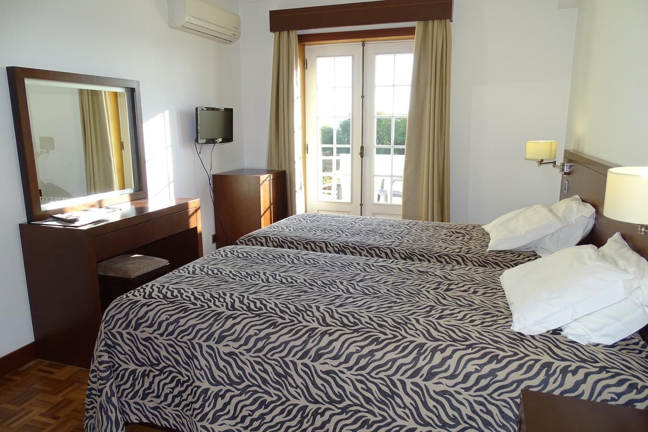 Hotel Mira Rio Еспосенде Екстериор снимка