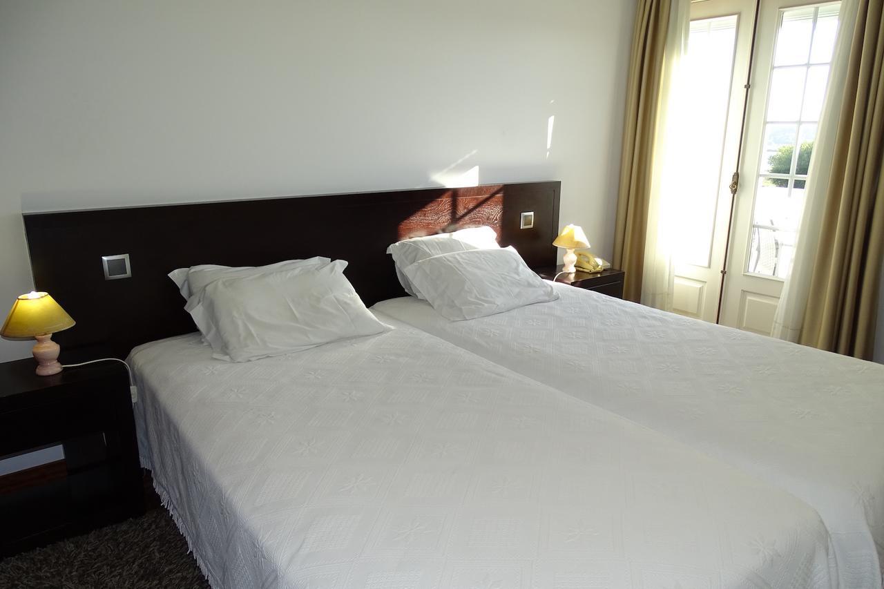 Hotel Mira Rio Еспосенде Екстериор снимка
