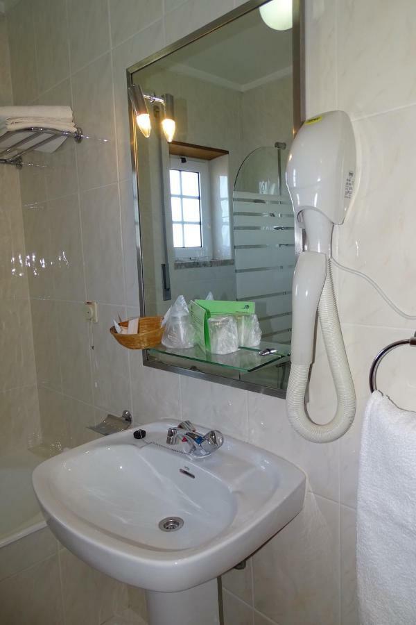 Hotel Mira Rio Еспосенде Екстериор снимка